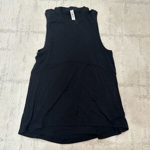Lululemon size 2 black tank